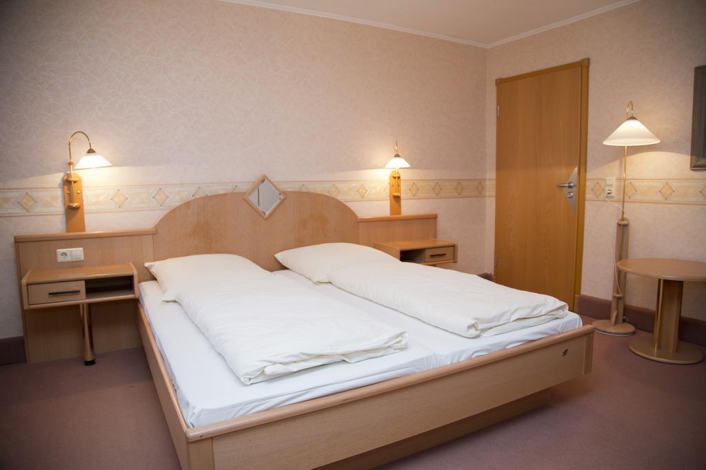 Hotel Garni Promenade Weißenhorn Cameră foto